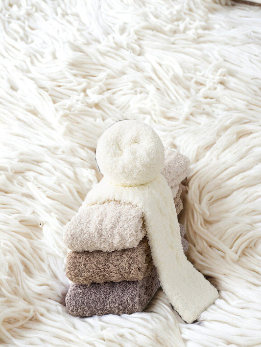 Mid-Calf Coral Velvet Socks For Women