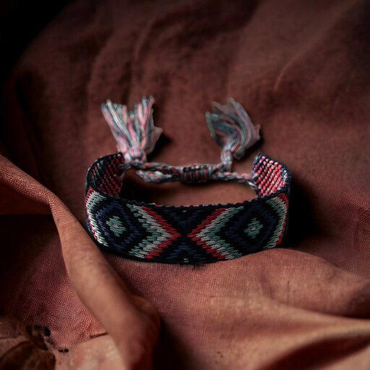 Retro Style Fabric Bracelet