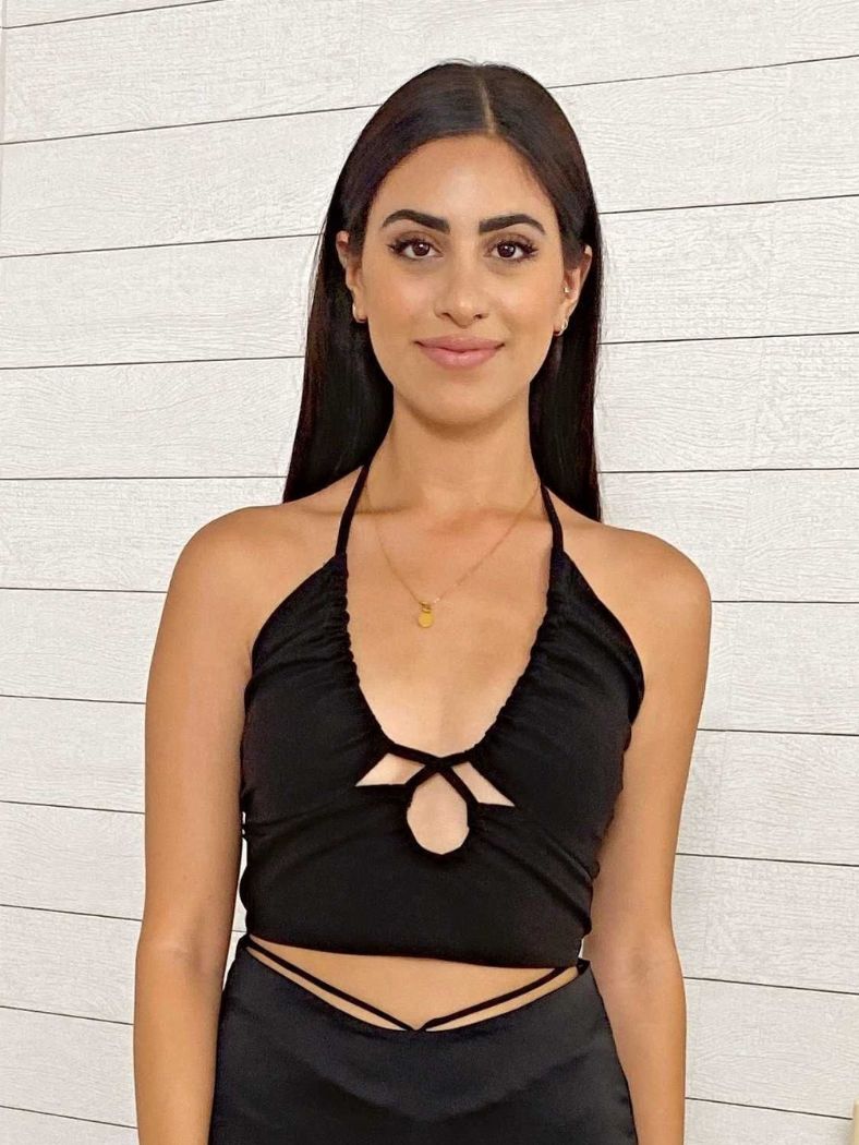 Scoop Halter Tying Cut Out Crop Top