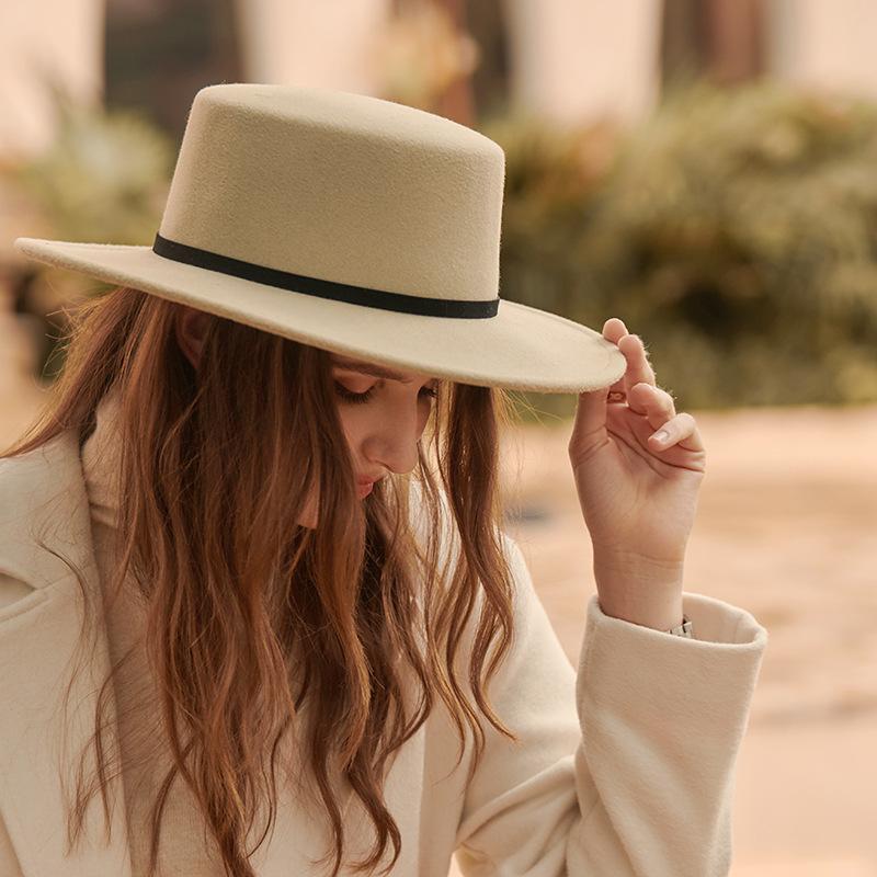 Buckle Detail Wide Brimmed Hat