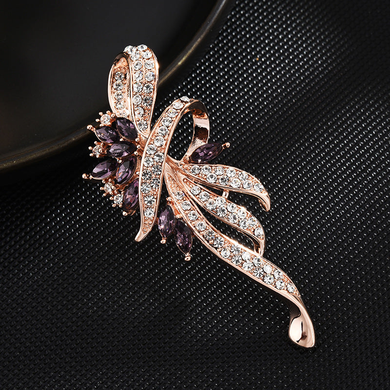 Elegant Floral Ribbon Brooch with Clear Crystals