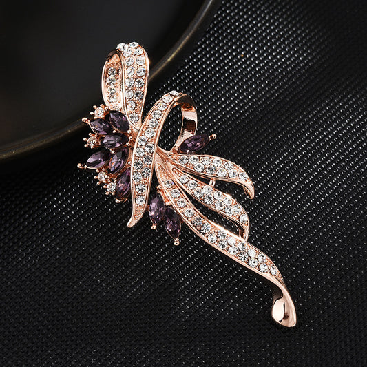 Elegant Floral Ribbon Brooch with Clear Crystals