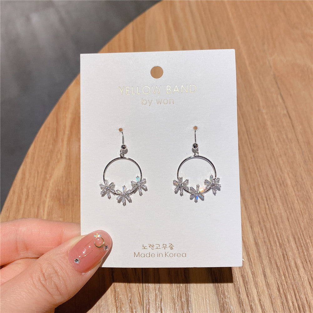 Silver Dangle Round Floral Crystal Earring