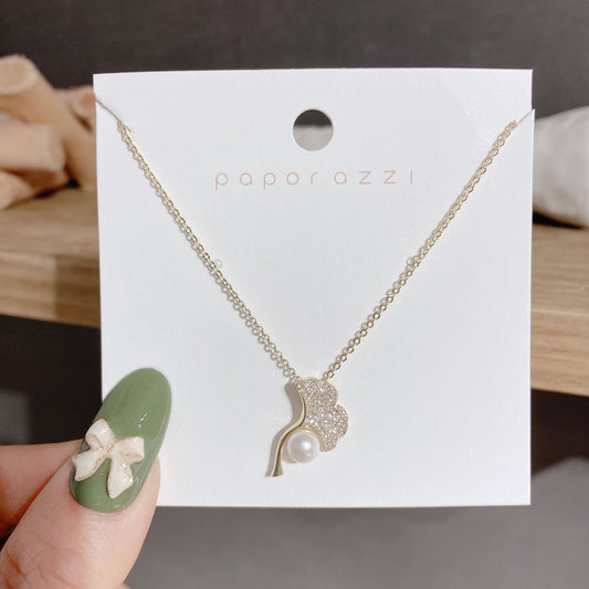 Clover Leaf Pearl Necklace