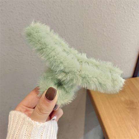 Soft & Fluffy Simple Hair Claw