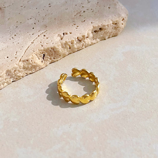 Gold Heart Lined Ring