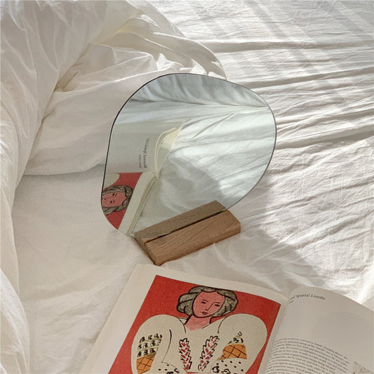 Small Trendy Decorative Mirror