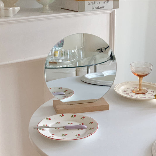 Small Trendy Decorative Mirror