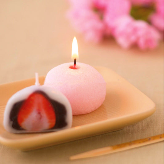 Strawberry Daifuku Decorative Candle