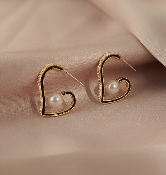 Gold & Black L-Shaped Pearl Earrings