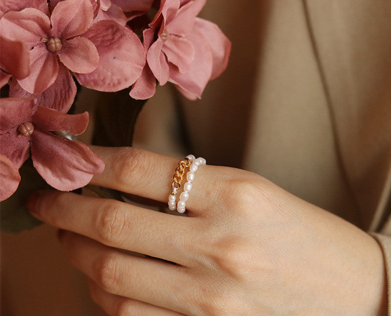 Pearl Ring with Small Chain Link