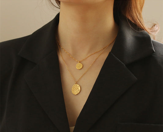 Retro Round Coin Pendant Gold Necklace