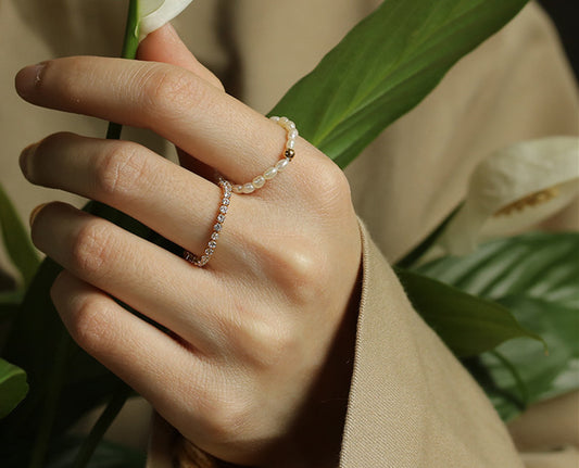Thin Pearl Simple Ring