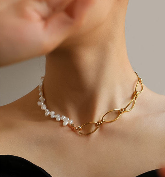 Asymmetrical Pearls & Chains Collarbone Necklace