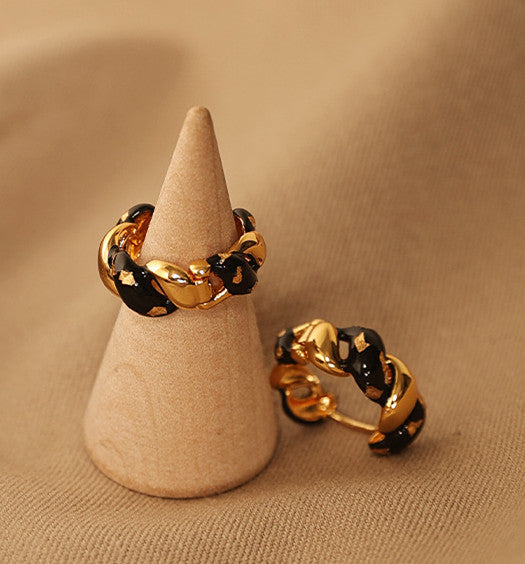 Black & Gold Spiral Wreath Earrings