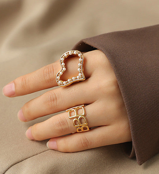 Abstract Heart Pearl Embellished Large Ring