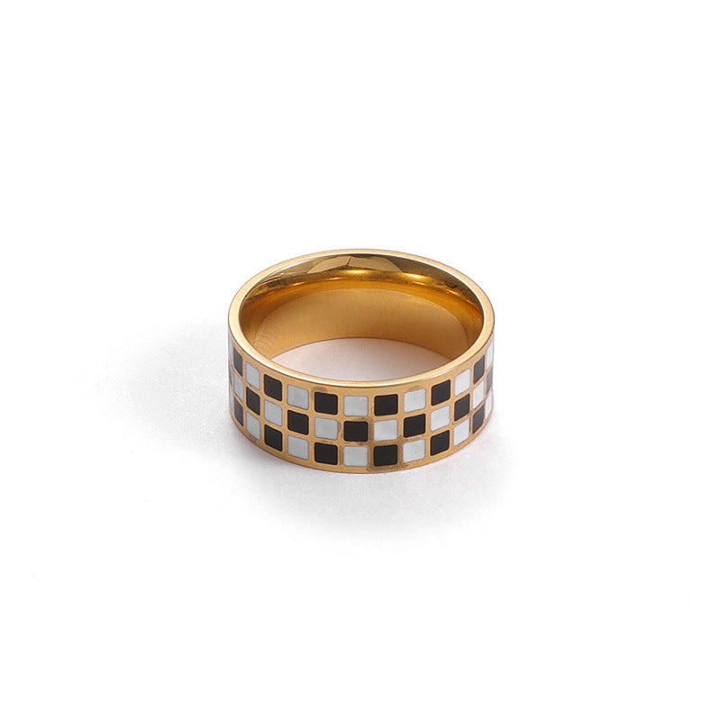 Checkered Gold Ring