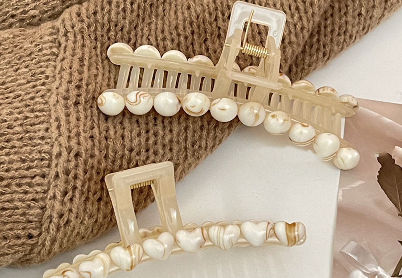 Marble Detail Thin Hair Claw