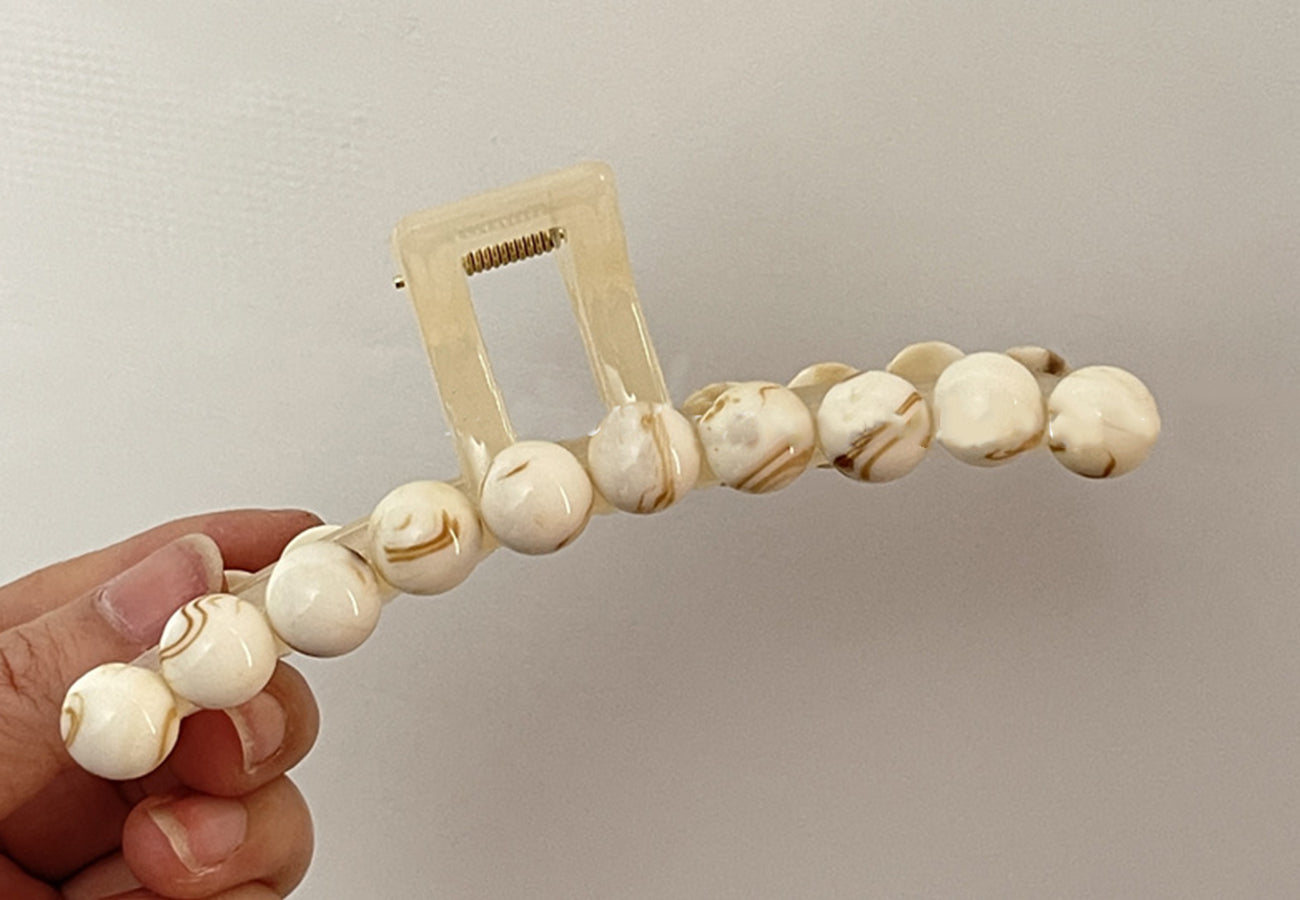 Marble Detail Thin Hair Claw