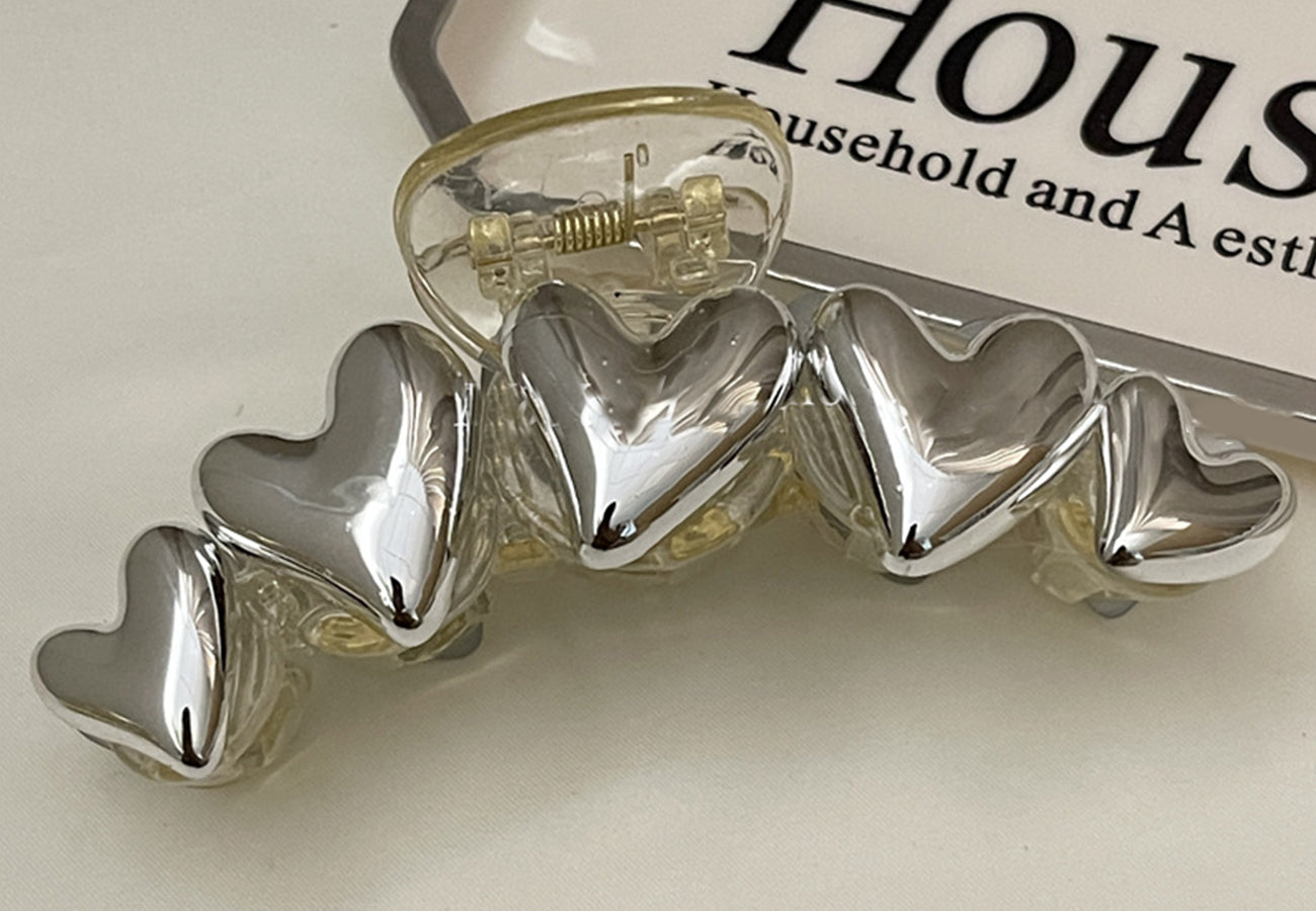 Metallic Heart Detail Hair Claw