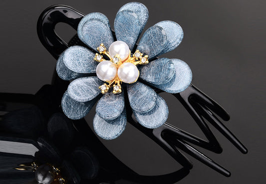 Pearl Detail Flower Hair Clip