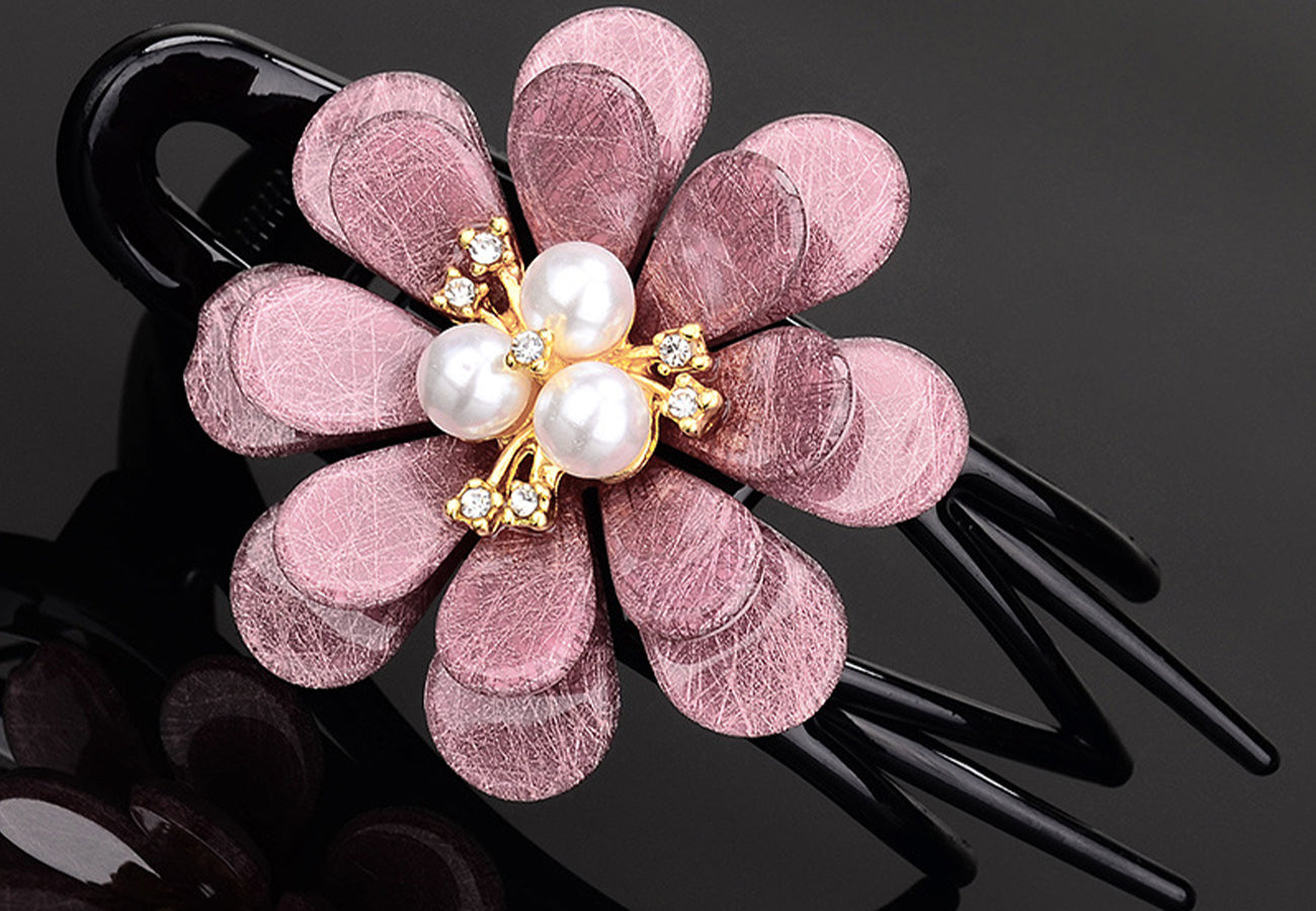 Pearl Detail Flower Hair Clip