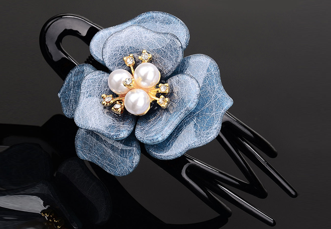 Textured Finish Flower Hair Clip