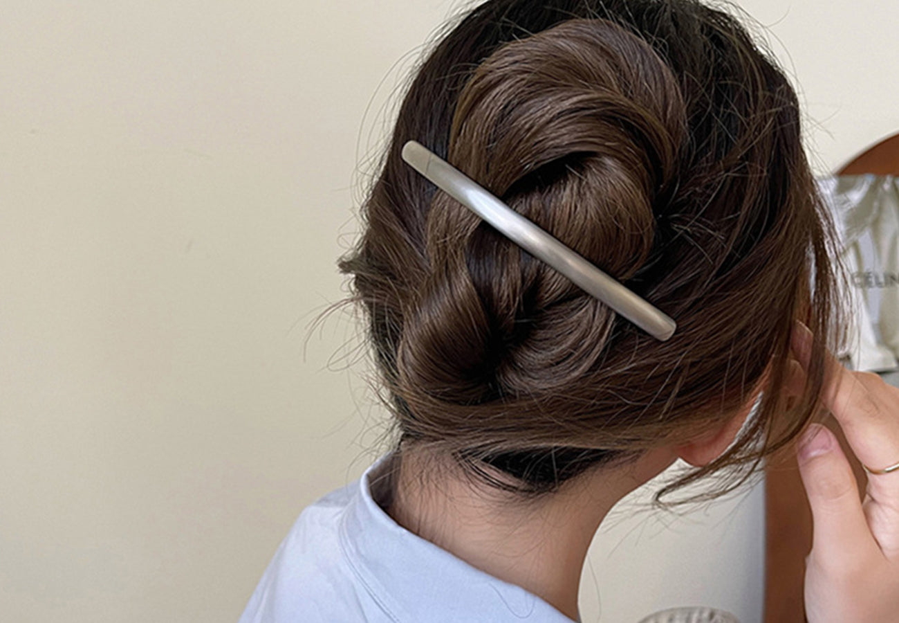 Curved Metallic Hair Barrette