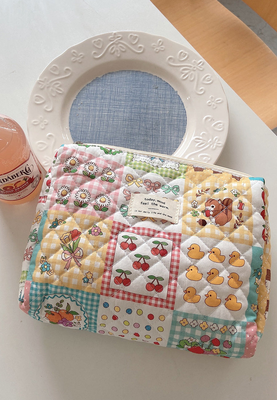 Multicolor Printed Quilt Pouch