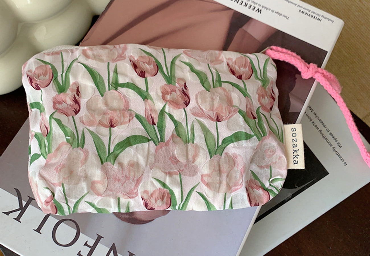 Contrast Rope Zipper Pull Pouch