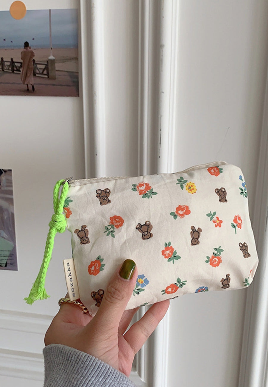 Contrast Rope Zipper Pull Pouch