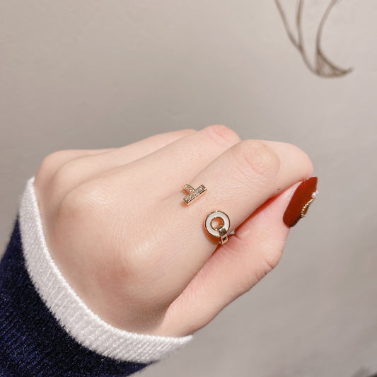 T-Shaped Open Ring