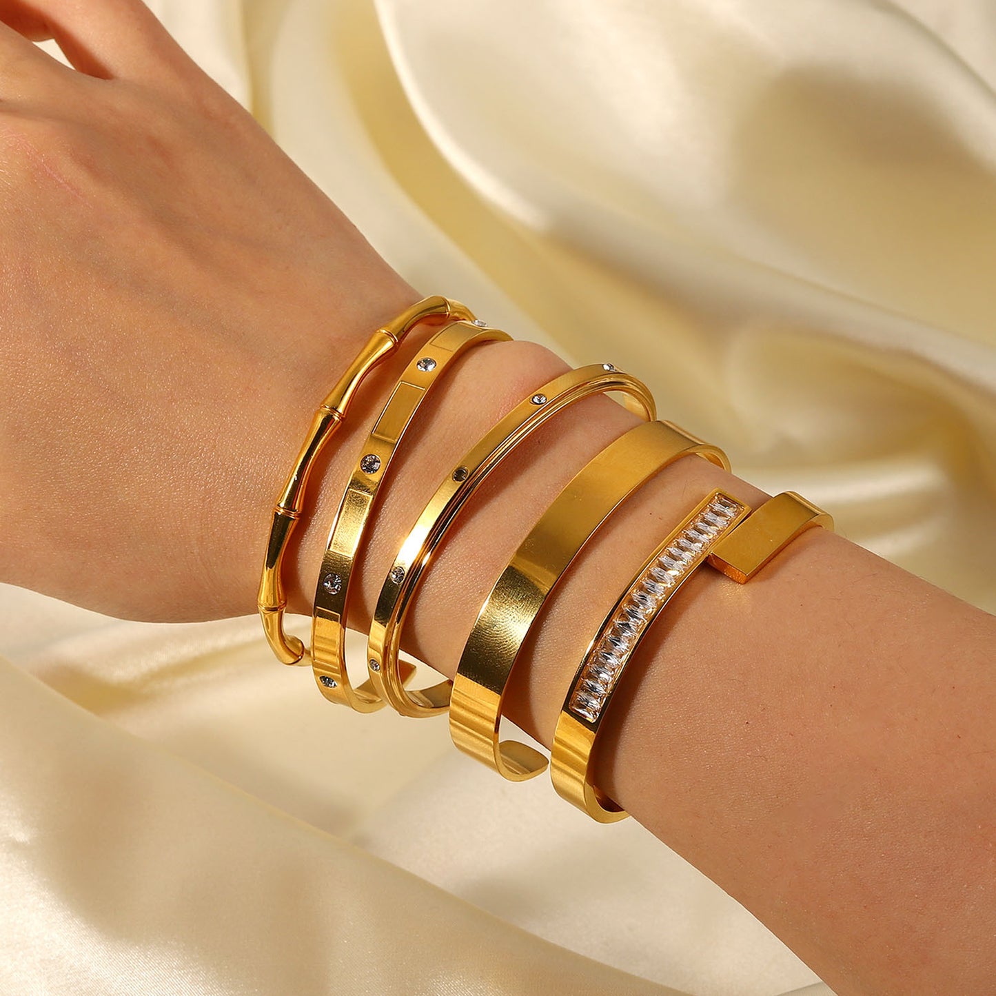 Classic Design 18K Gold-Plated Bracelet Variety