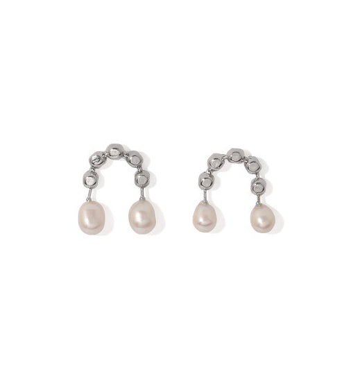 U-Shaped Beaded Earring with Natural Pearl