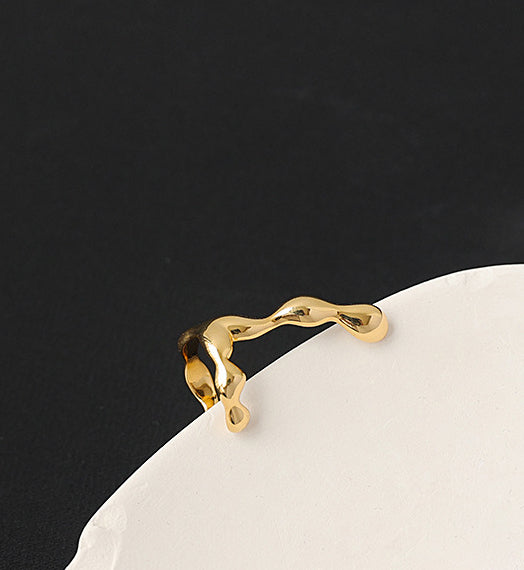 Abstract T-Shaped Textured Gold Ear Cuff